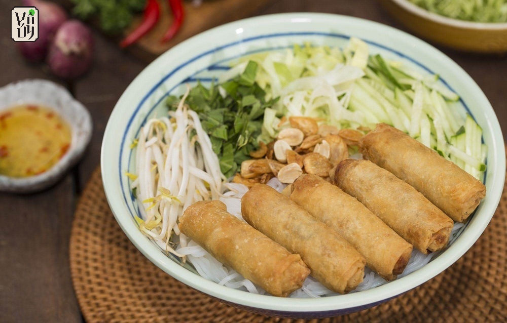 Mẹo và lưu ý khi làm bún chả giò chay