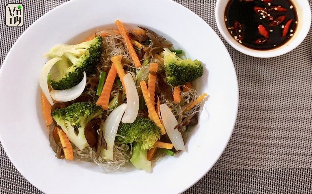 Bí quyết cách làm miến xào chay không bị dính