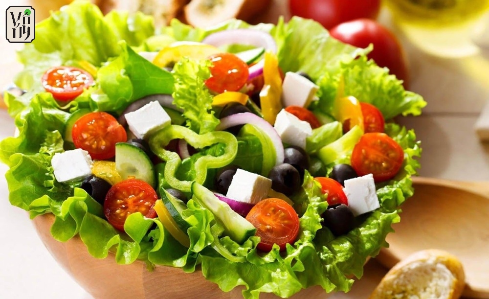 Cách làm salad rau củ quả giòn tươi đơn giản tại nhà