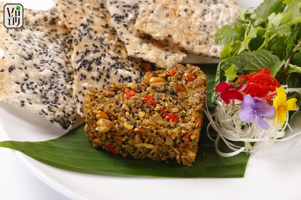 Thưởng thức các món chay ngon từ nấm tại Nhà hàng Vô Úy