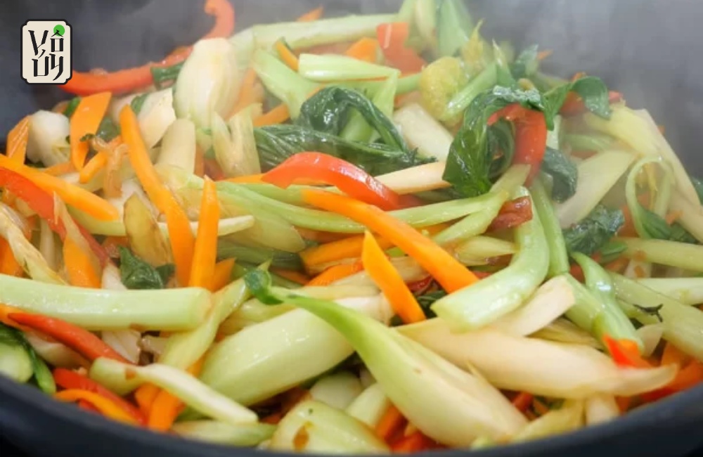 Xào rau củ