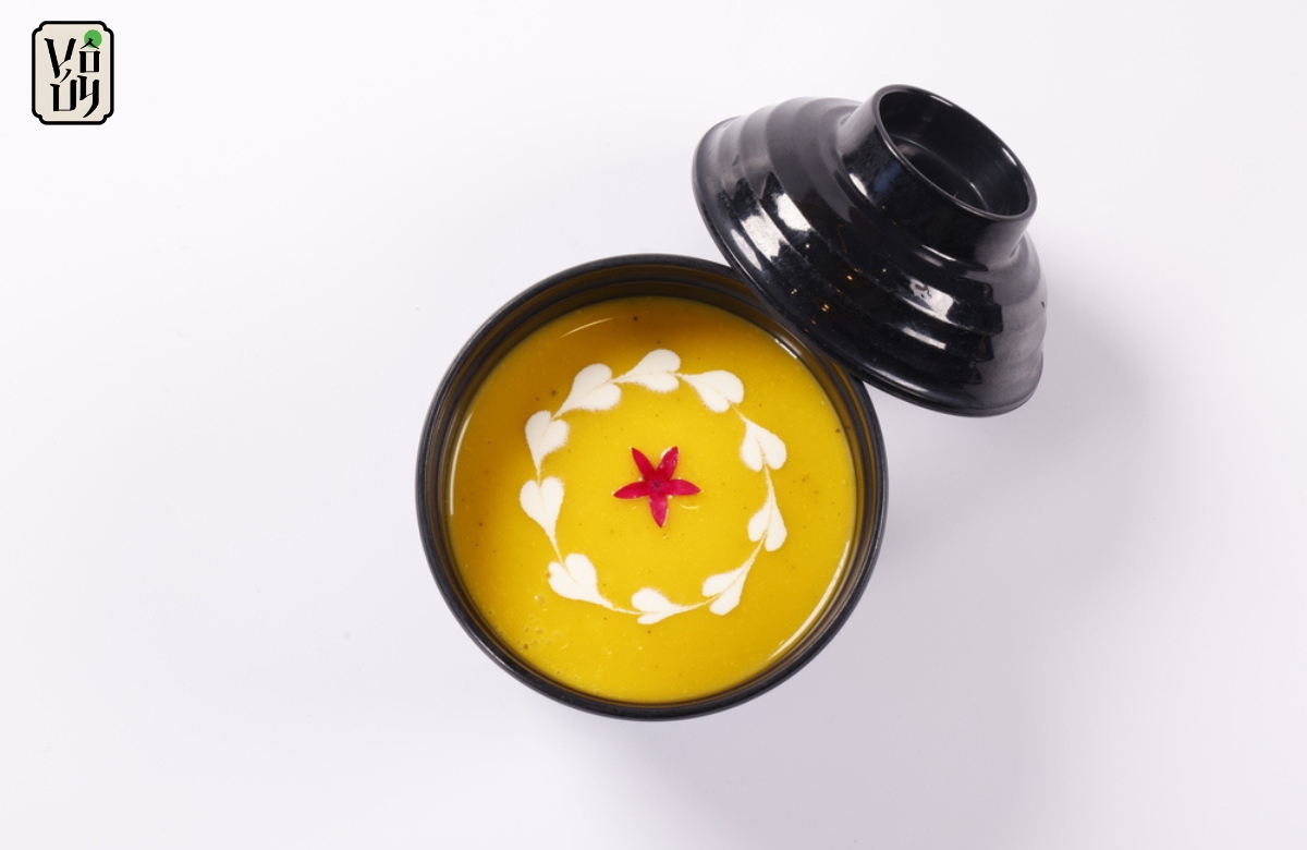 Cách nấu súp bí đỏ chay mềm mịn, ăn là nghiền