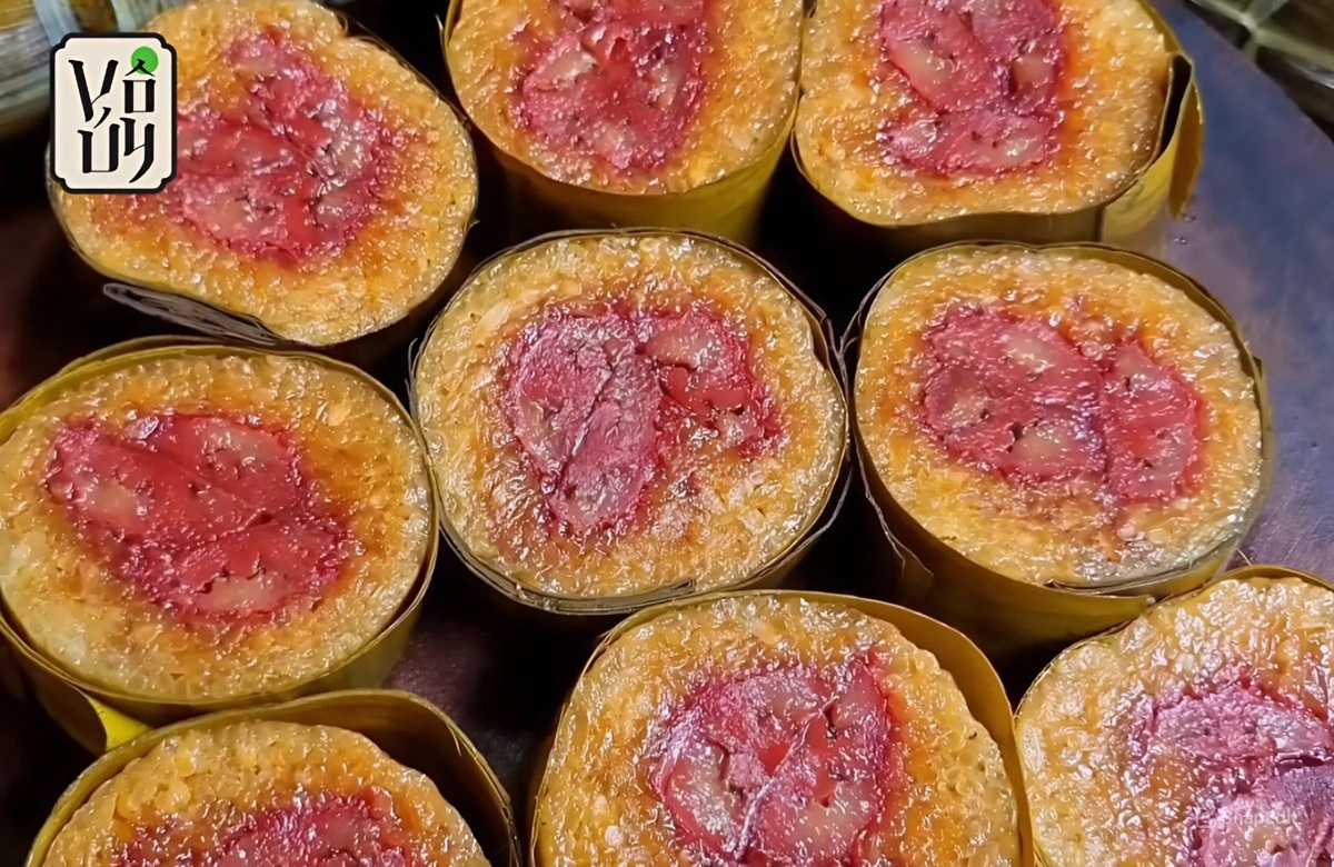 The Origin and Cultural Meaning of Bánh Tét Chuối