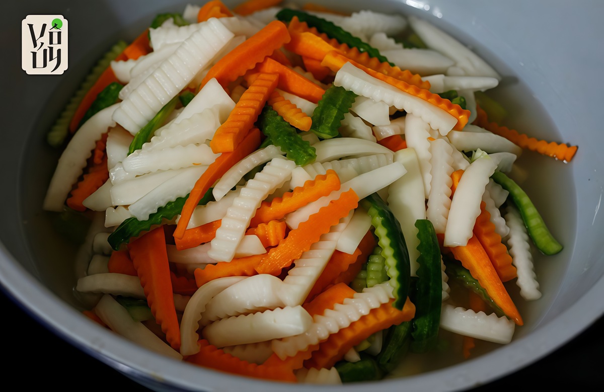 Cách làm dưa món củ kiệu giòn ngon, đơn giản tại nhà