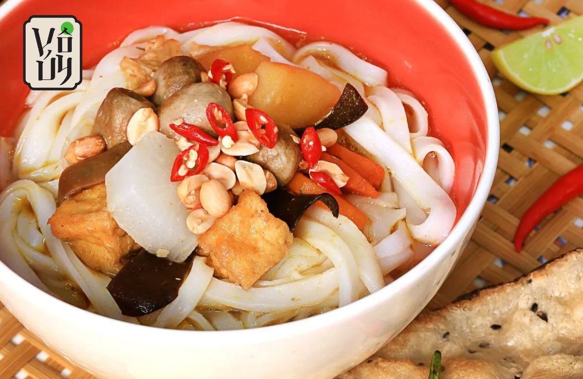 How to Enjoy Vegetarian Mì Quảng