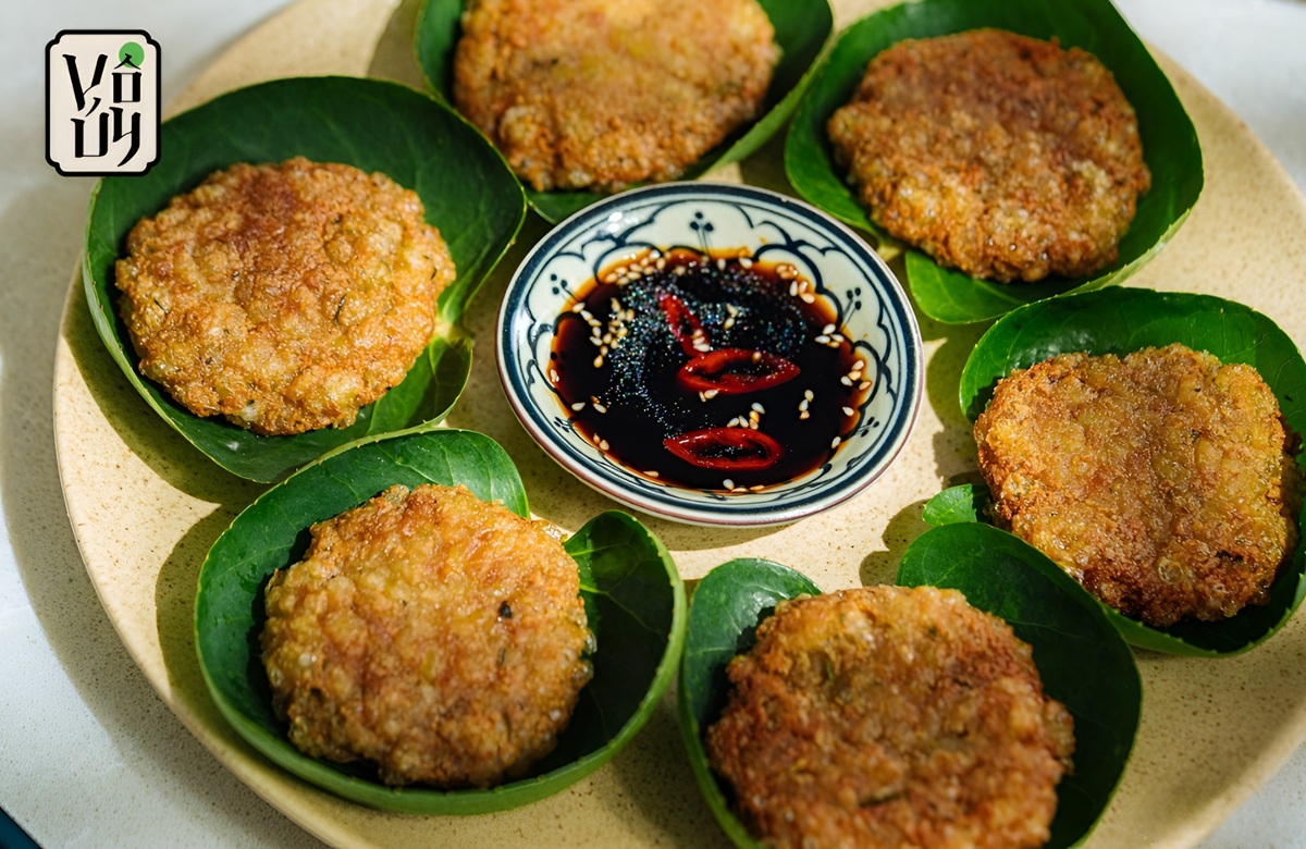 Chả cốm chay - Đặc sản Hà Nội với hương cốm dẻo thơm khó quên