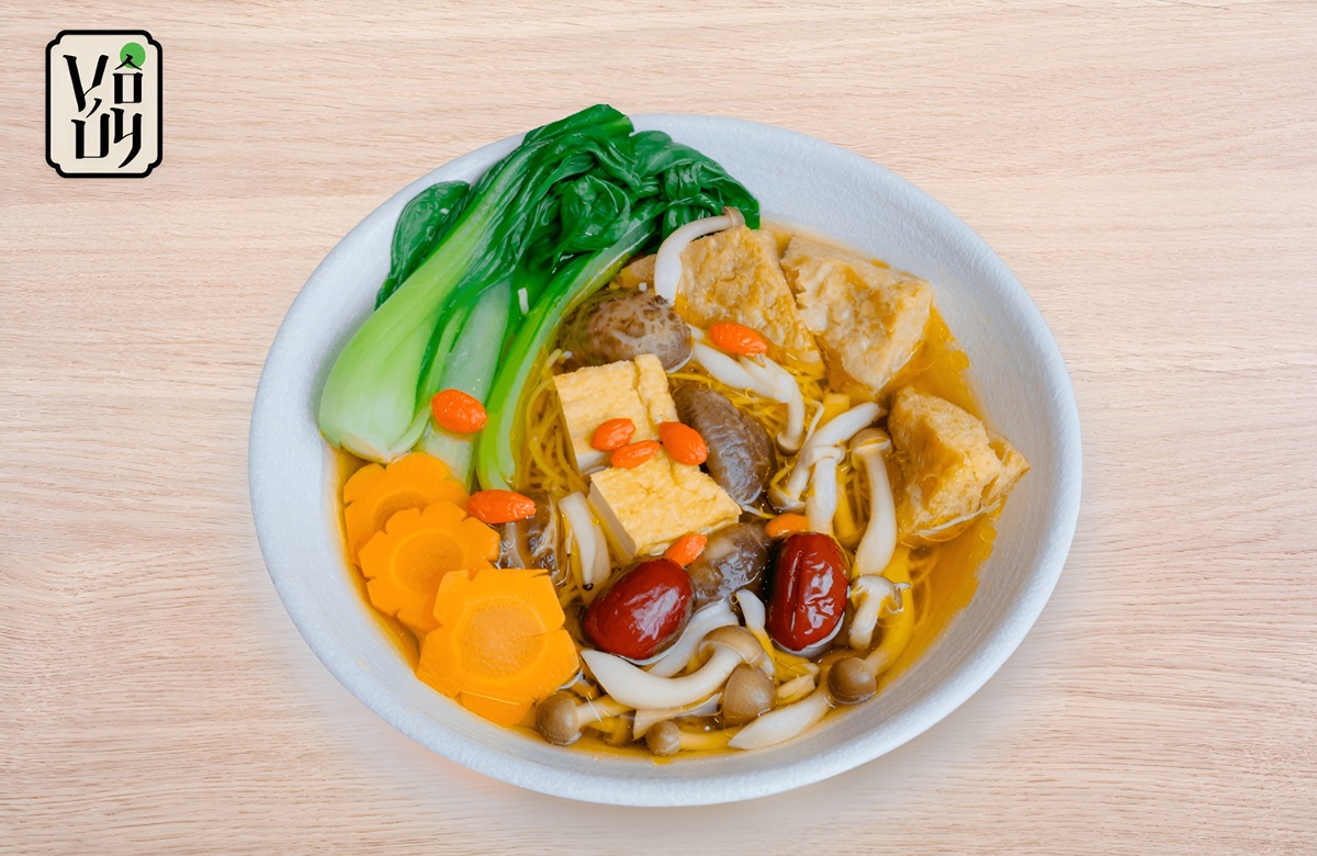 Cách nấu mì vịt tiềm chay nguyên bản