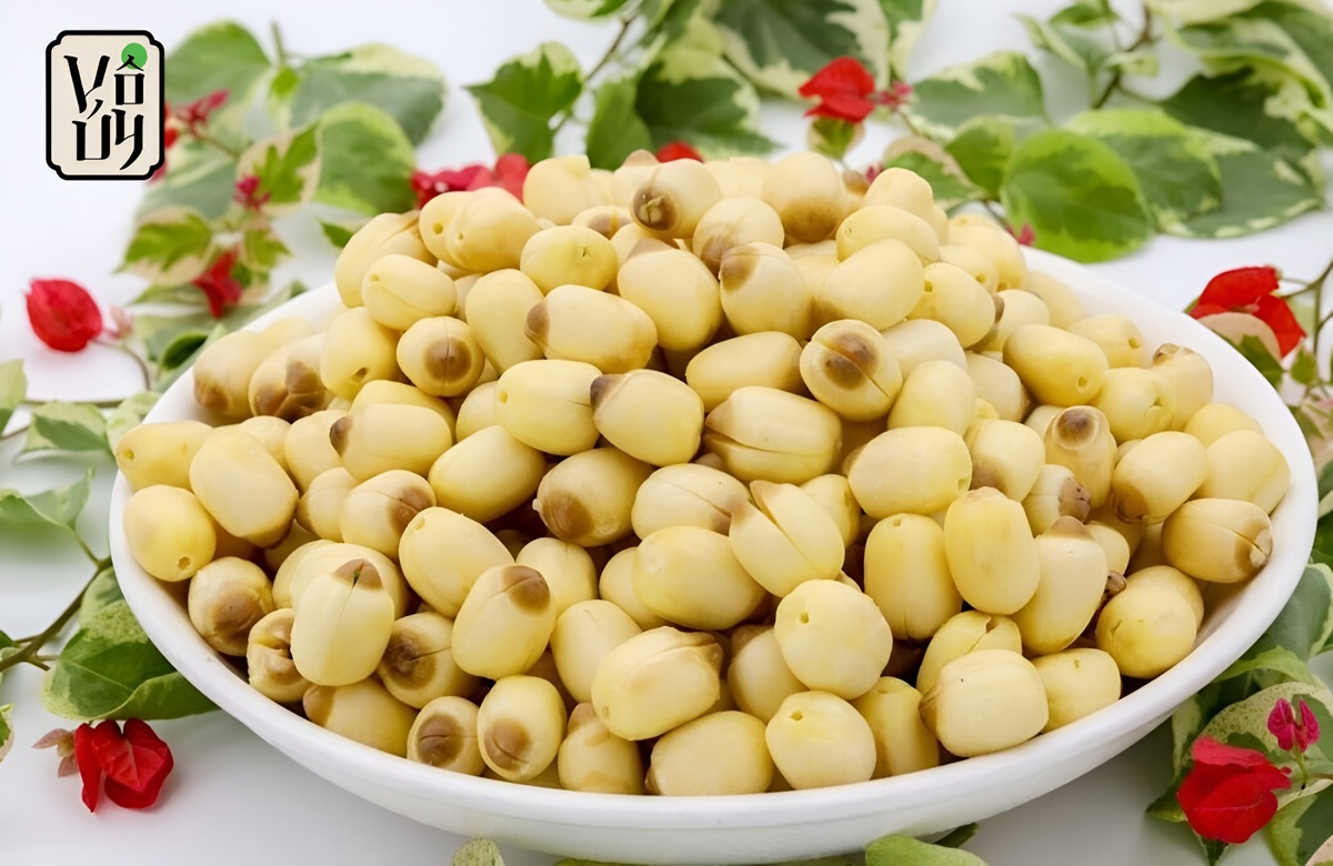Mẹo nấu canh hạt sen chay ngon, không bị sượng