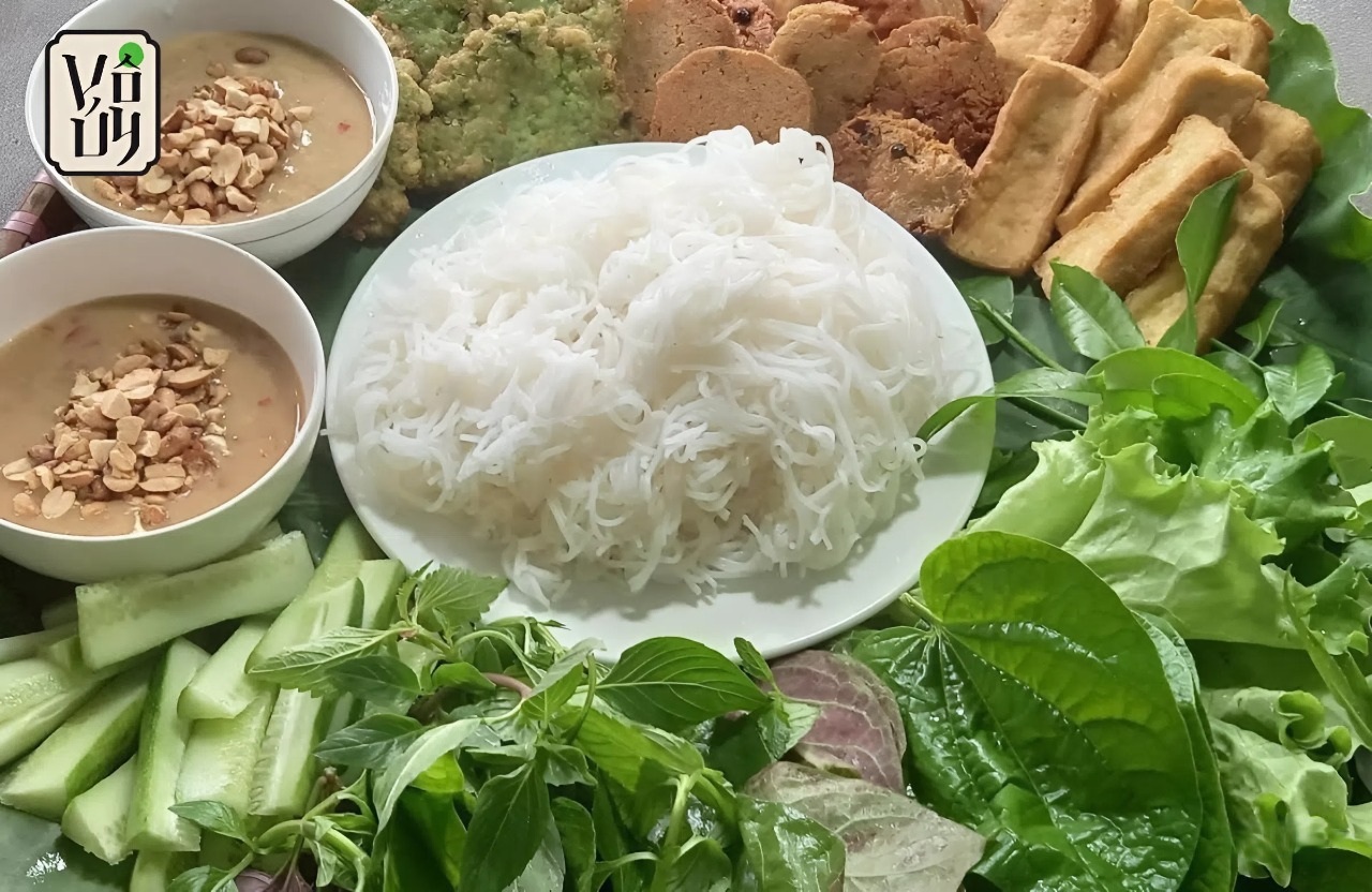How to Choose Fresh Ingredients for Vegetarian Bún Đậu Mắm Tôm
