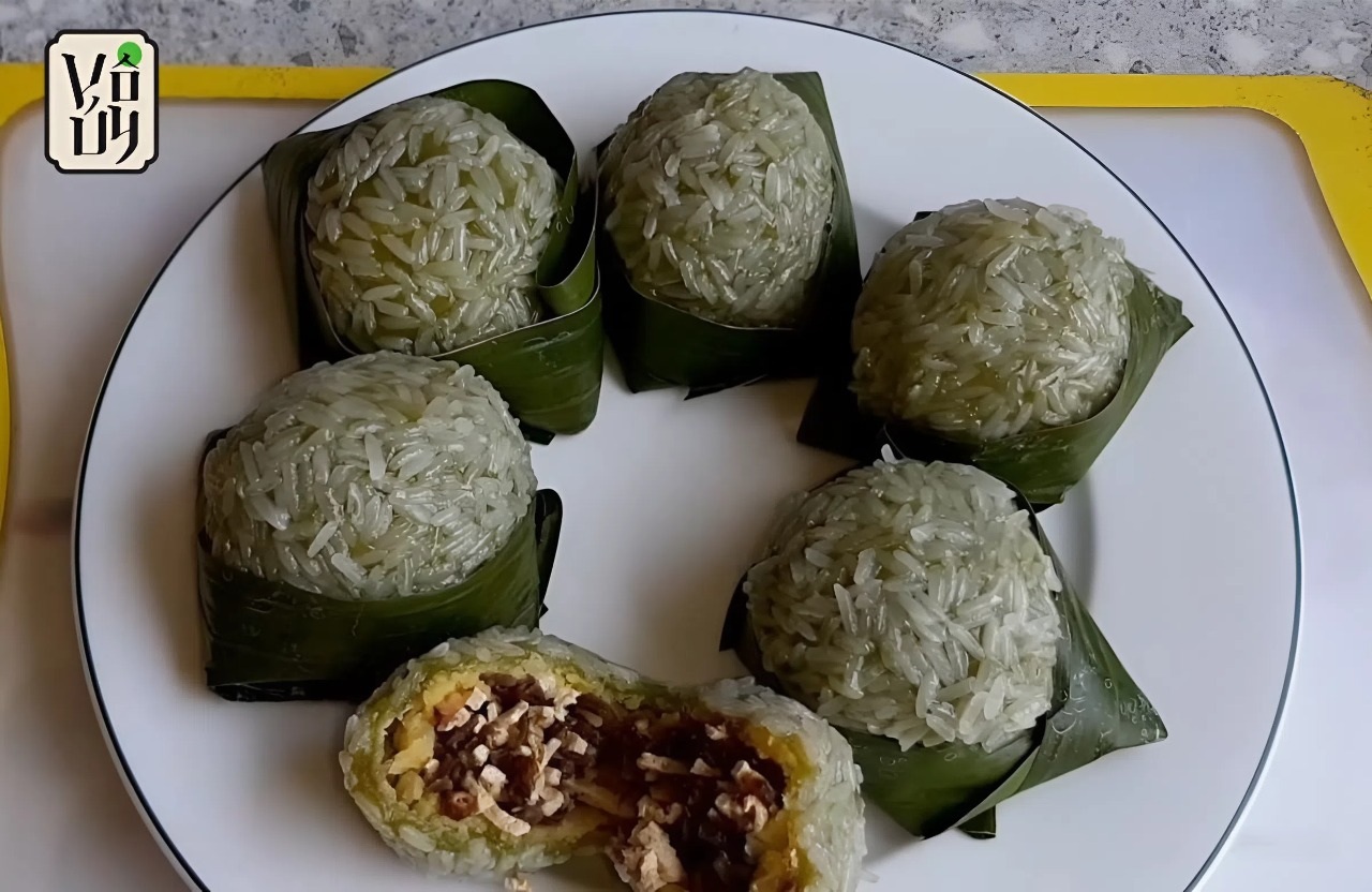 Xôi khúc chay nhân nấm