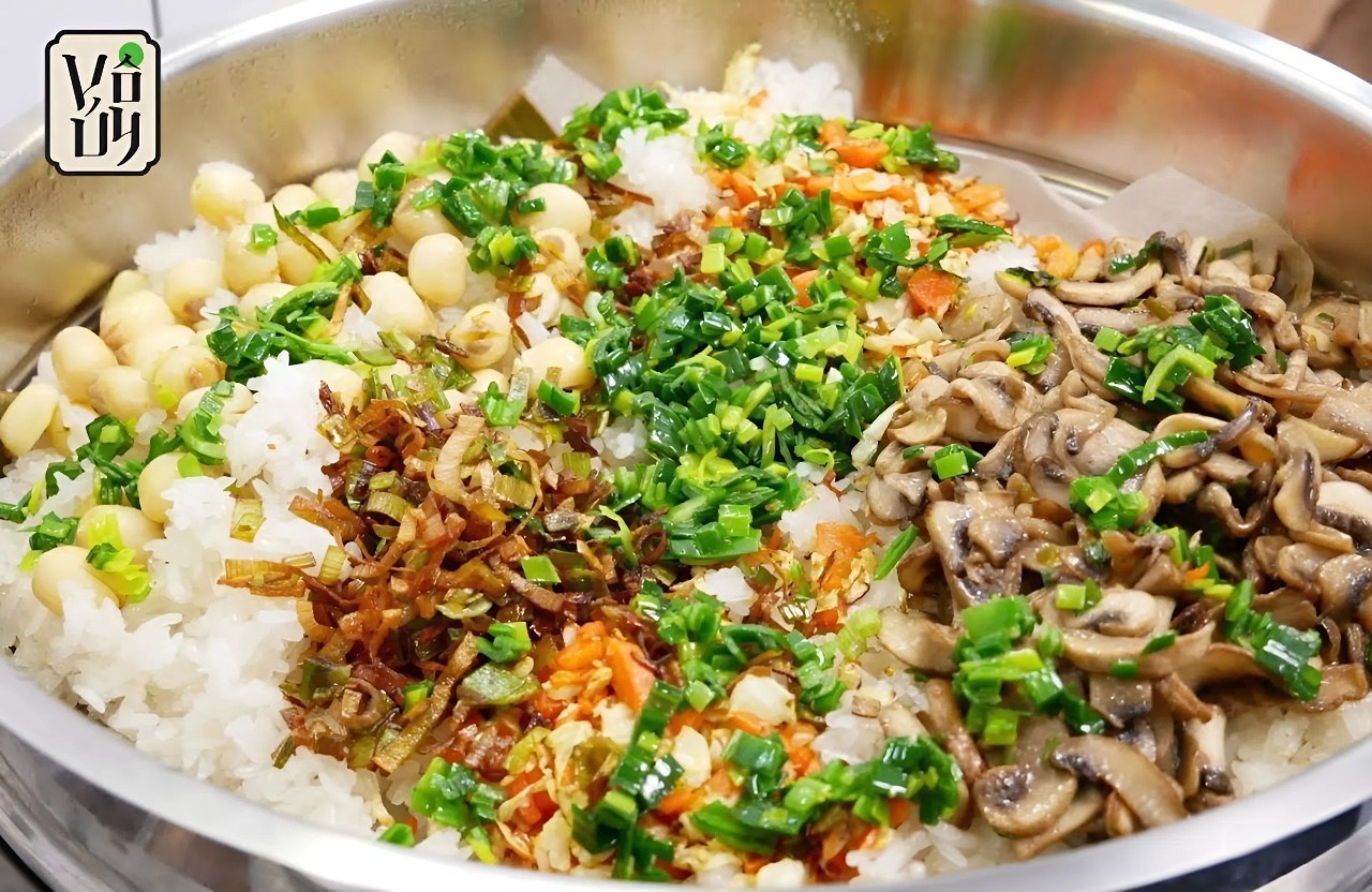 Cách làm xôi nấm chay bằng xửng hấp